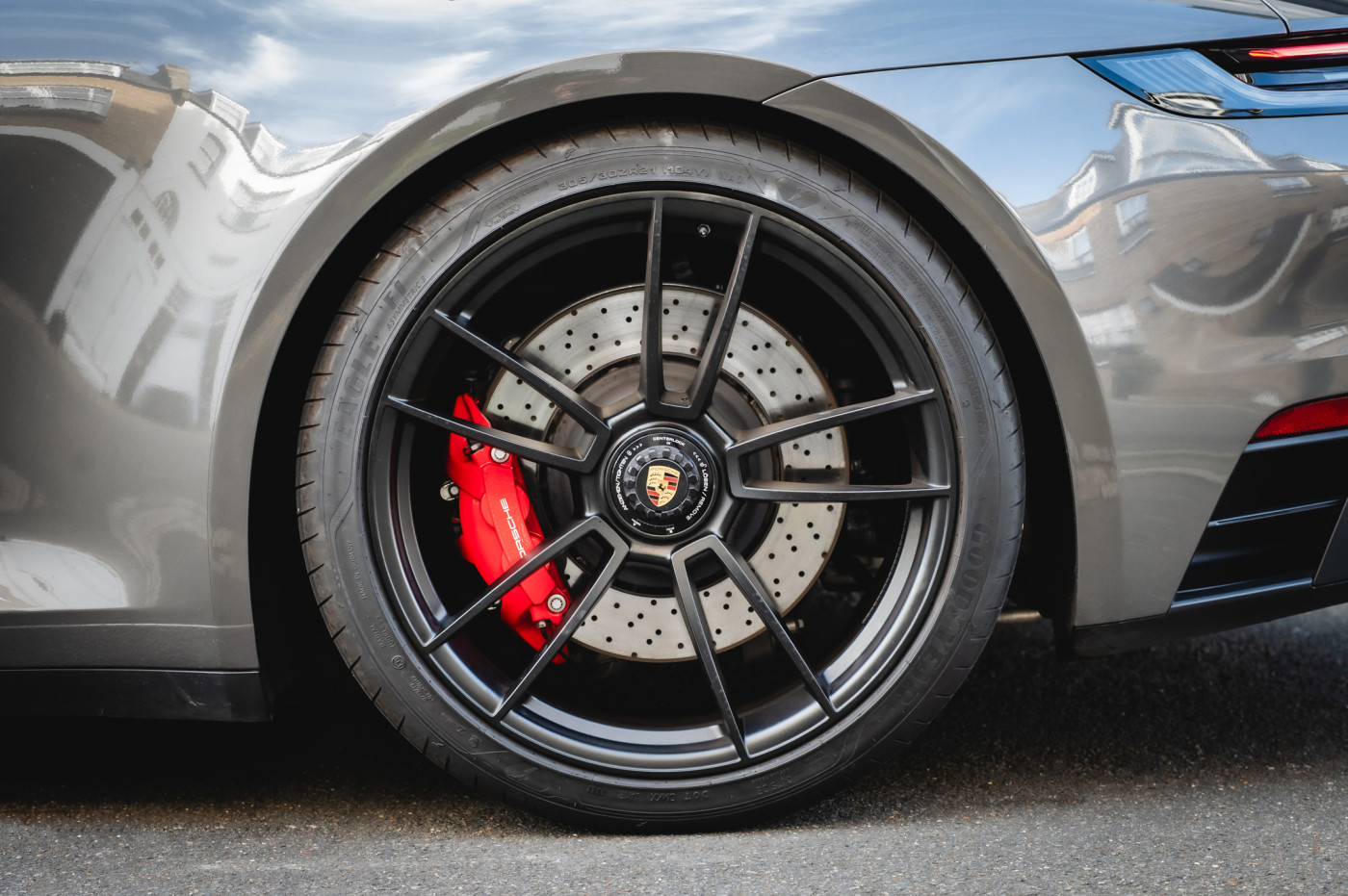 Porsche 911 GTS