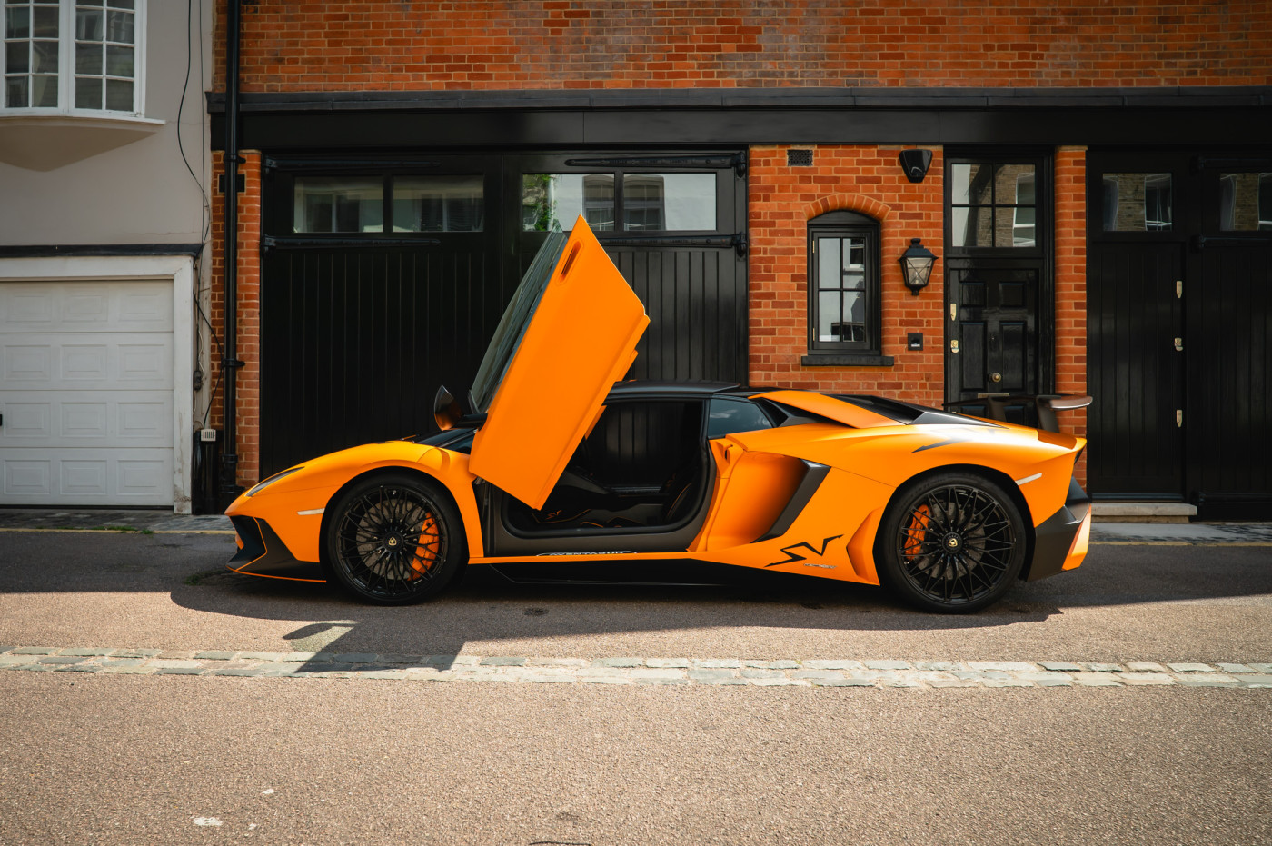 LAMBORGHINI AVENTADOR SV ROADSTER