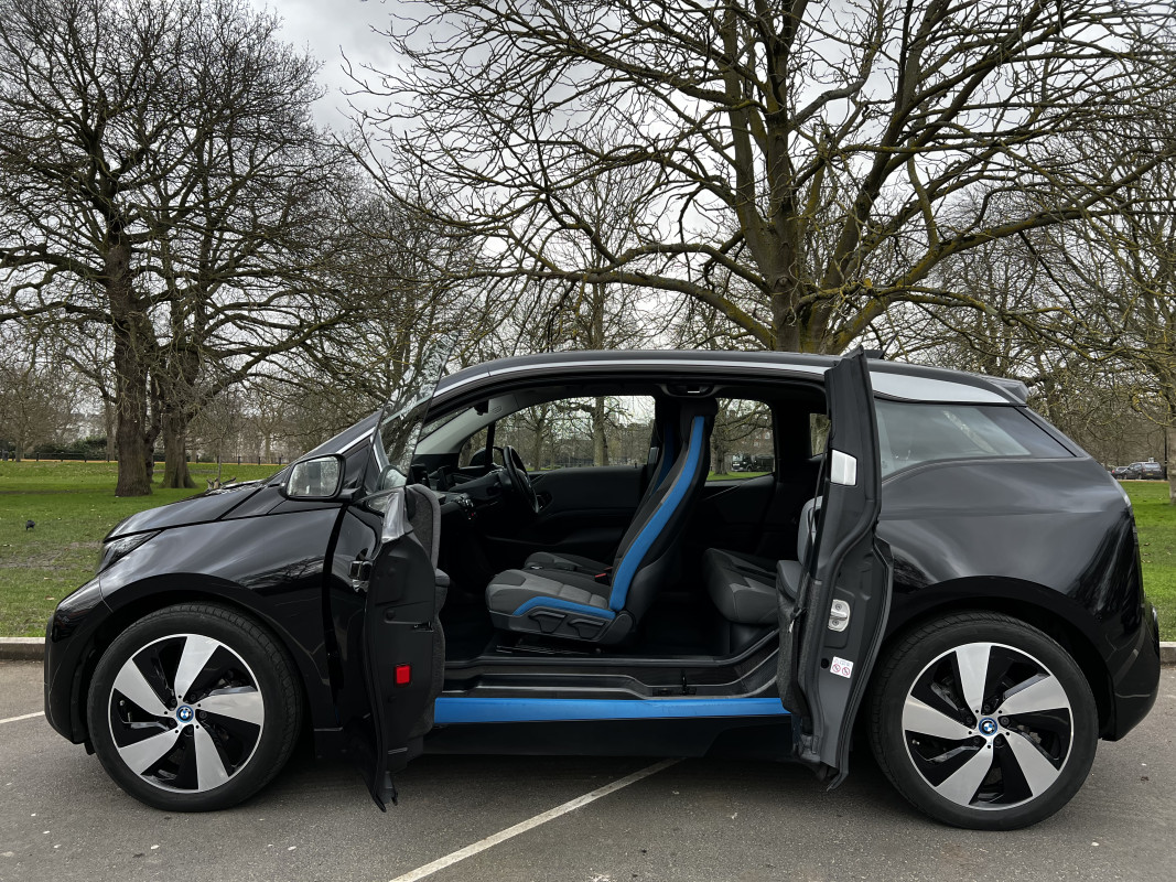 BMW I3