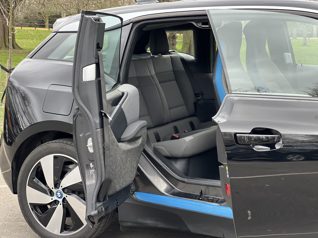 BMW I3