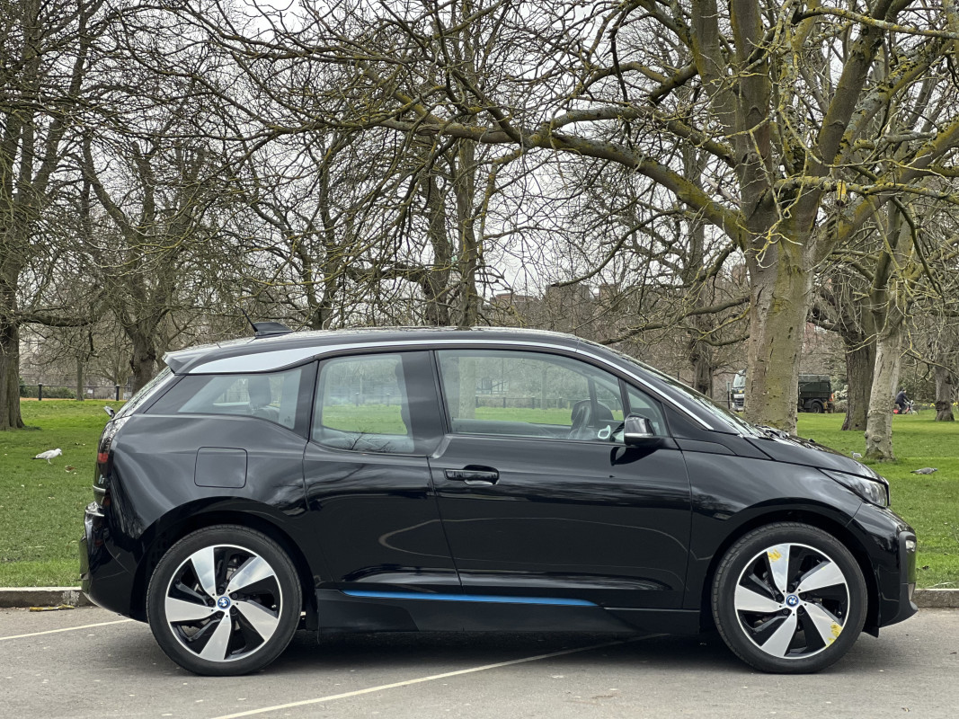 BMW I3