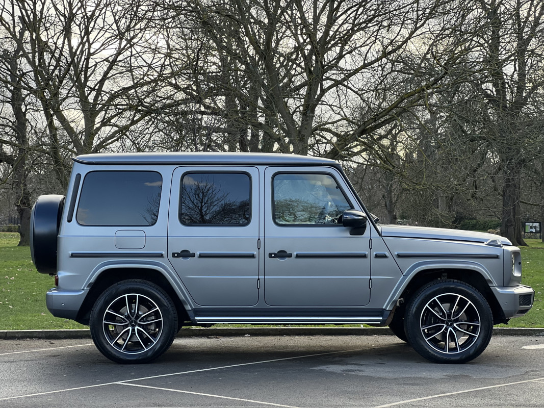 Mercedes-Benz G Class 2.9 G400d AMG Line (Premium Plus)