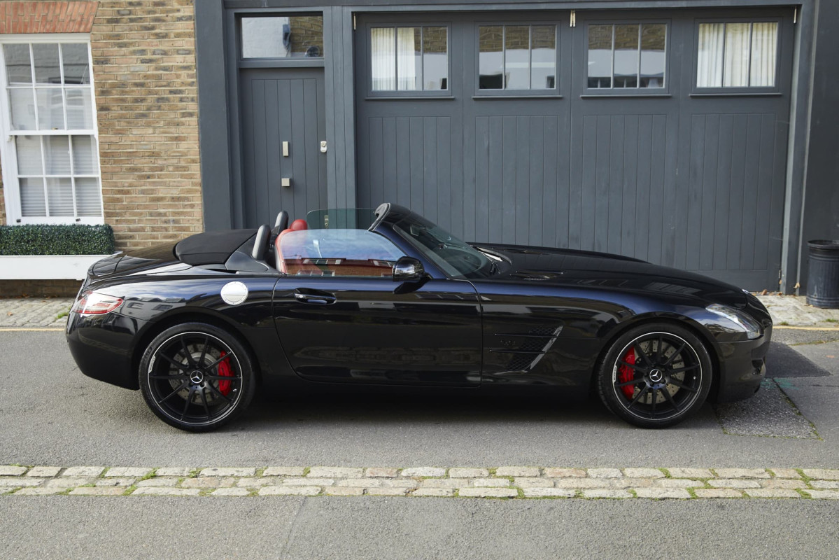 Mercedes-Benz SLS 63 AMG