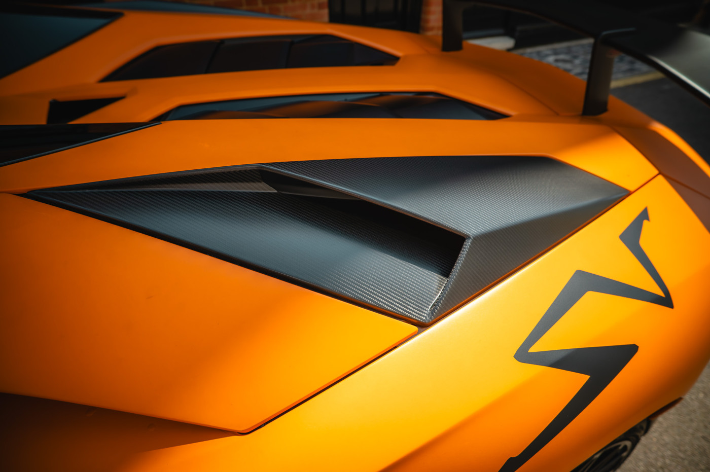 LAMBORGHINI AVENTADOR SV ROADSTER