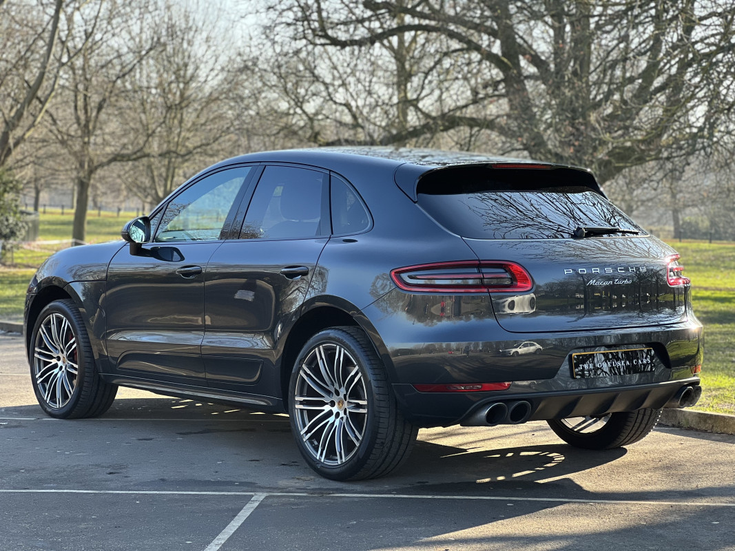 Porsche Macan Turbo