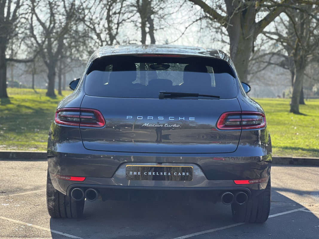 Porsche Macan Turbo