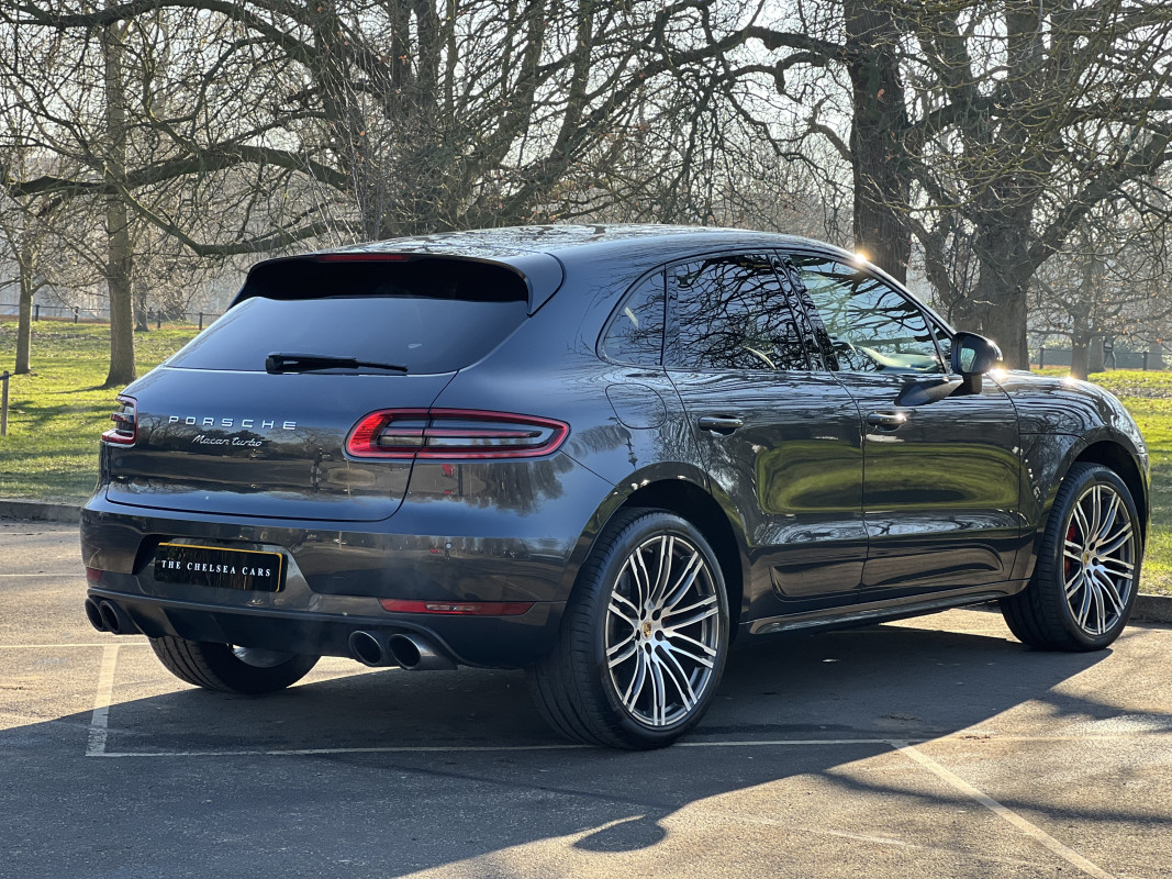 Porsche Macan Turbo