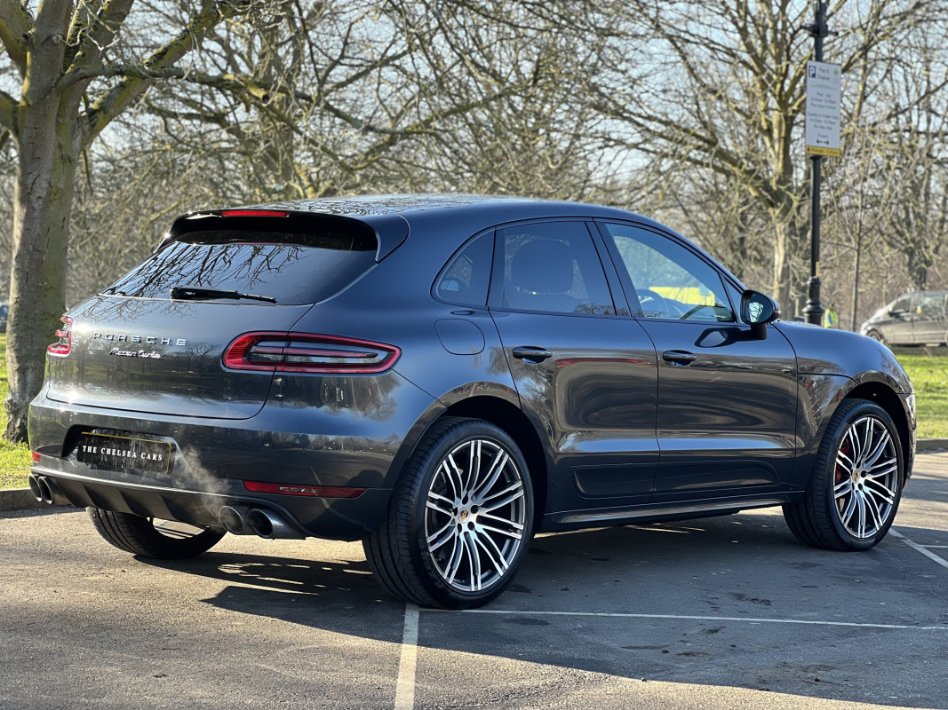 Porsche Macan Turbo