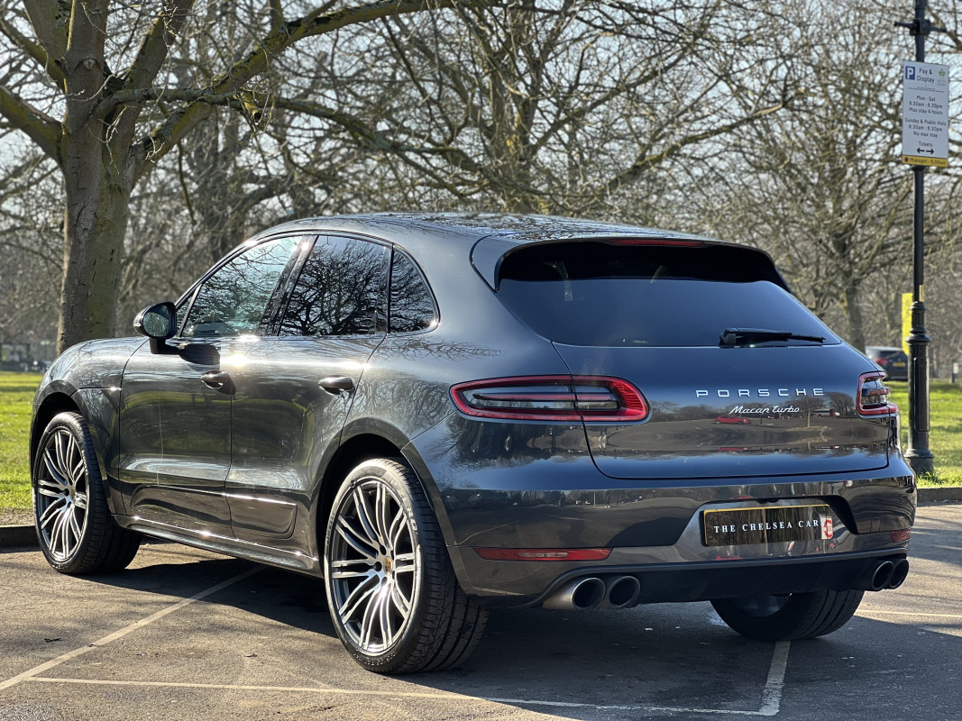 Porsche Macan Turbo