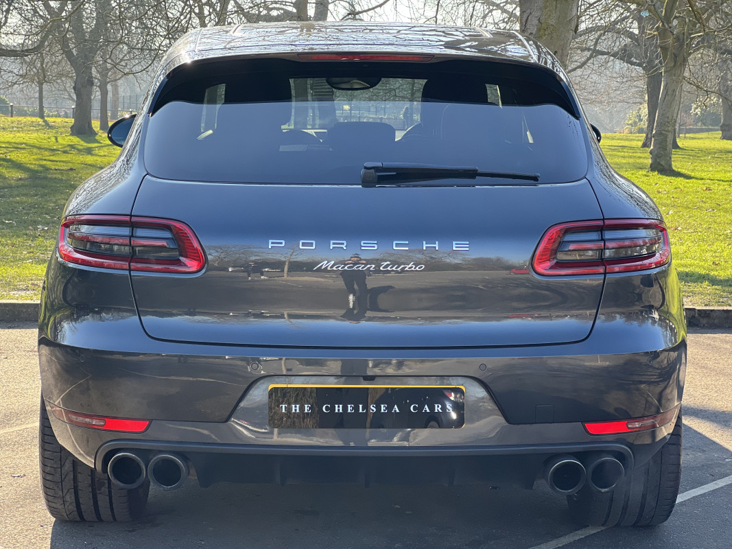 Porsche Macan Turbo